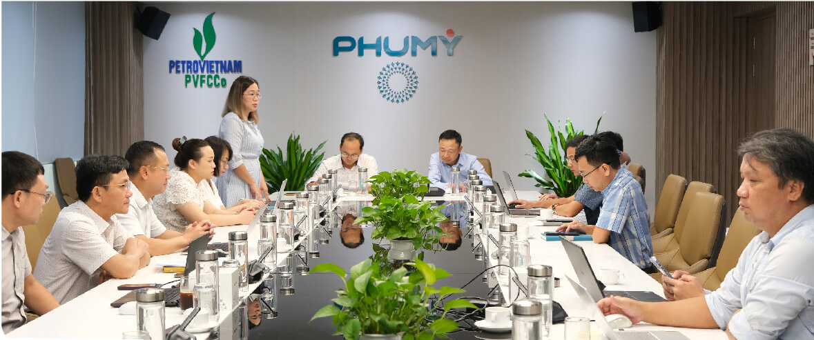 Toàn cảnh buổi họp Quan hệ nhà đầu tư của PVFCCo