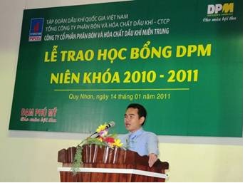 Tổng công ty Phân bón và Hóa chất Dầu khí trao học bổng DPM tại Miền Trung