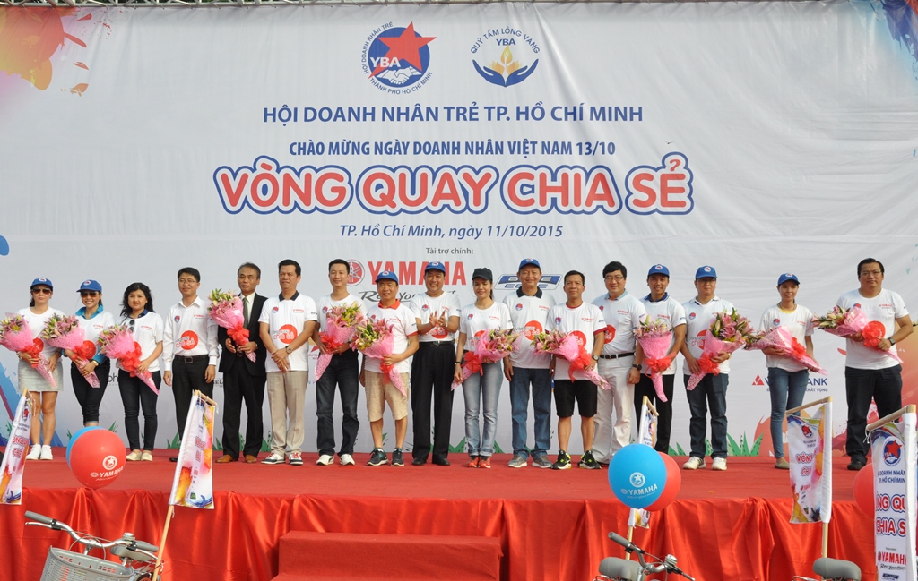 PVFCCo tham gia chương trình “Vòng quay chia sẻ”