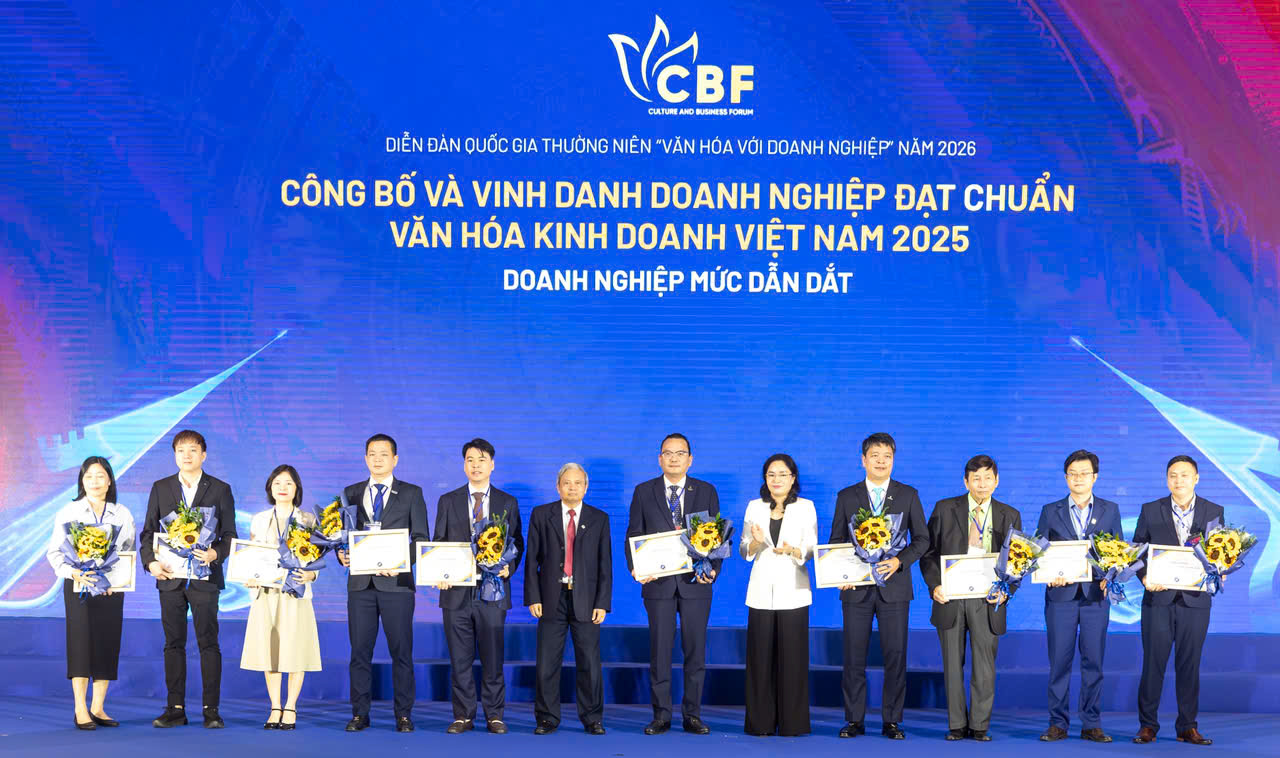 PVFCCo - Phú Mỹ vinh dự được tôn vinh “Doanh nghiệp đạt chuẩn Văn hóa kinh doanh Việt Nam” năm 2025 ở mức Dẫn dắt