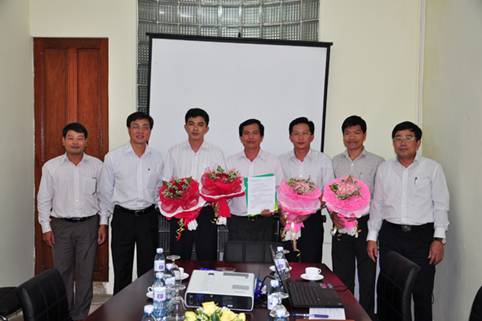 Công bố Quyết định thành lập Chi bộ Chi nhánh Tổng Công ty tại Campuchia