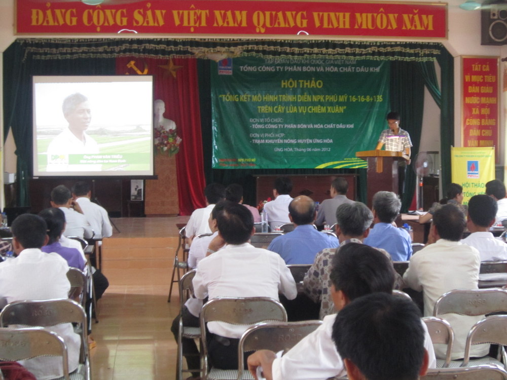 Hội thảo NPK Phú Mỹ trên cây lúa vụ chiêm xuân 2012 tại Ứng Hòa Hà Nội