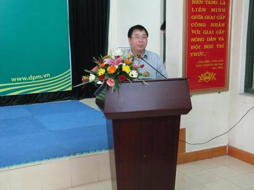 Trao học bổng cho học sinh nghèo vượt khó tại phường Lam Sơn – Thanh Hóa
