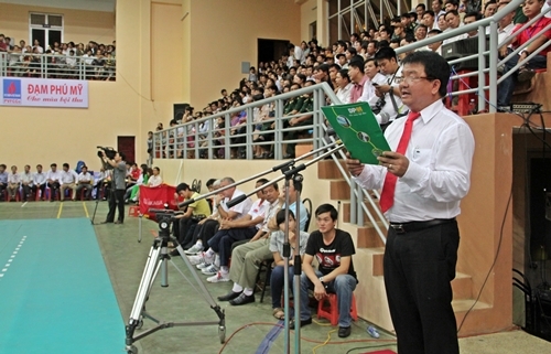 PVFCCo – the main sponsor for the 4th PV Cup Volleyball Tournament – Phu My Urea 2012