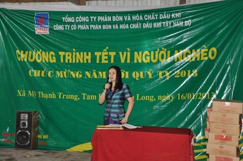 PVFCCo Sw trao học quà tết cho bà con nghèo tại Vĩnh Long