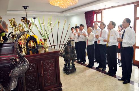 Đoàn công tác của Tập đoàn Dầu khí Quốc gia Việt nam thăm và chúc Tết tại PVFCCo
