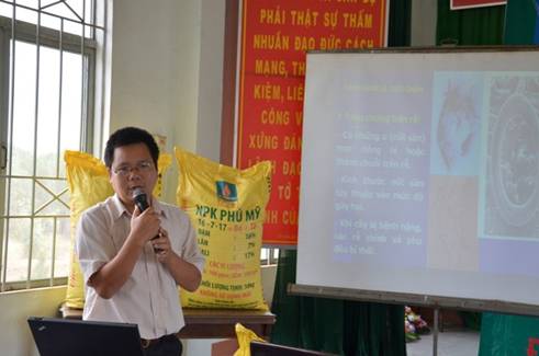 PVFCCo continues to hold seminars on technical guidance and direct selling at Gia Lai province