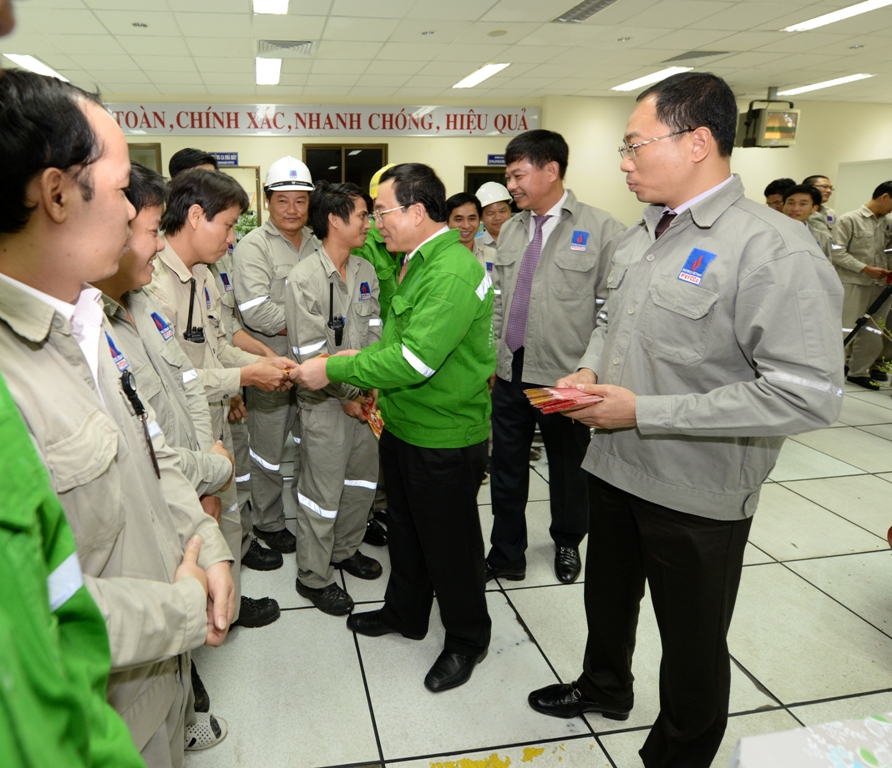 Tổng giám đốc Tập đoàn đến thăm và chúc Tết tại Nhà máy Đạm Phú Mỹ và Công ty Bao bì Đạm Phú Mỹ