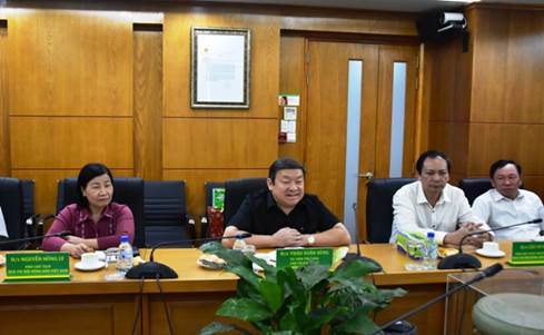 A taskforceof Central Committee of Vietnam Farmers Association visits and works with PVFCCo