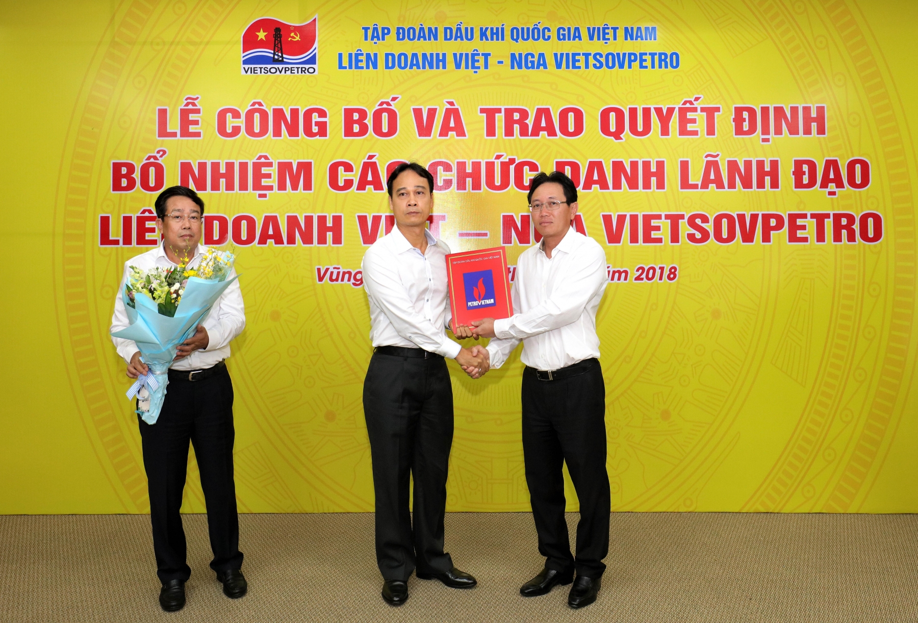 Công bố quyết định bổ nhiệm các chức danh lãnh đạo Liên doanh Việt – Nga Vietsovpetro