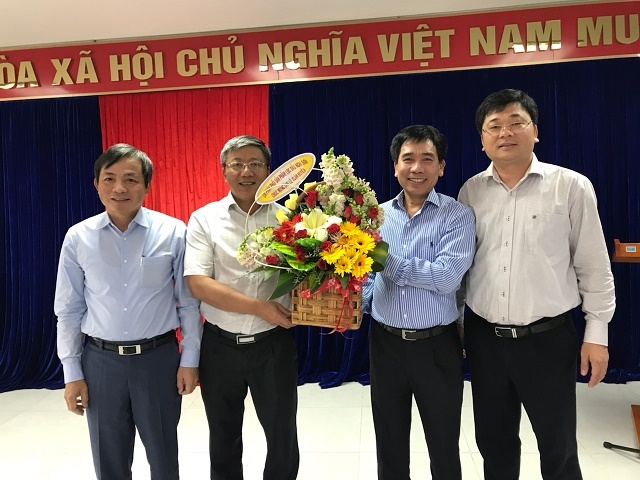 Lãnh đạo Tập đoàn Dầu khí Việt Nam làm việc với BSR về tiêu thụ sản phẩm