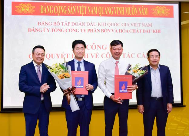 Đồng chí Nguyễn Tiến Vinh nhận nhiệm vụ Bí thư Đảng ủy PVFCCo