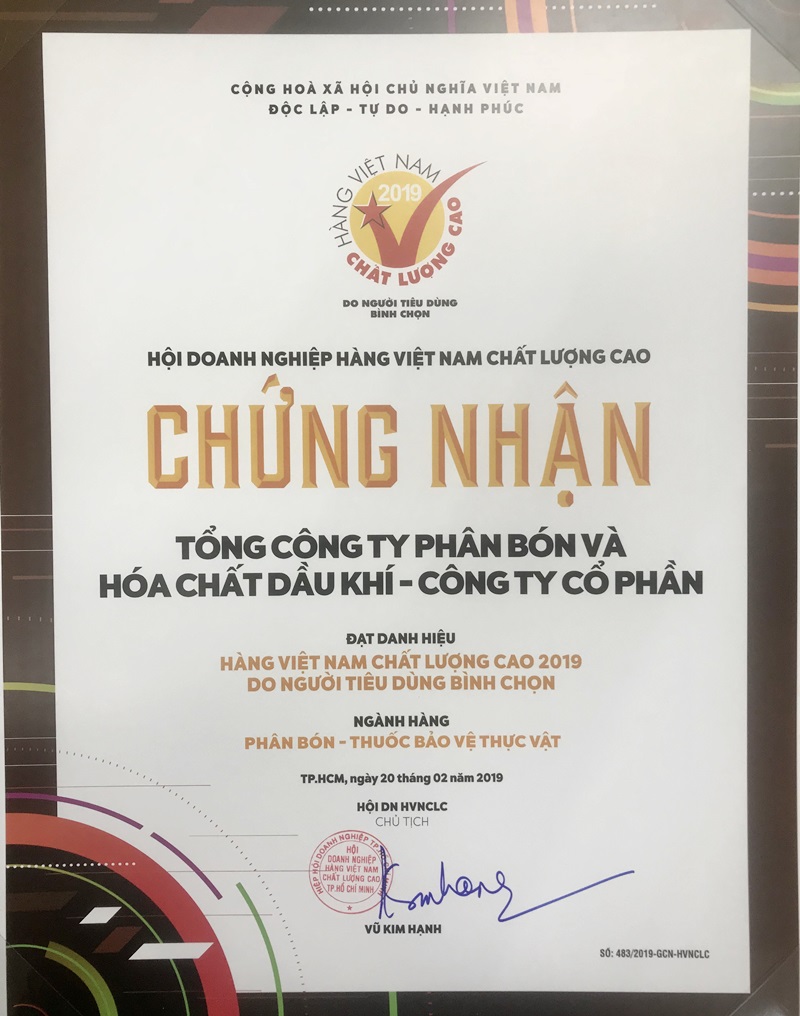 Thông cáo báo chí: PVFCCo giữ vững danh hiệu Hàng Việt Nam chất lượng cao 16 năm liên tiếp