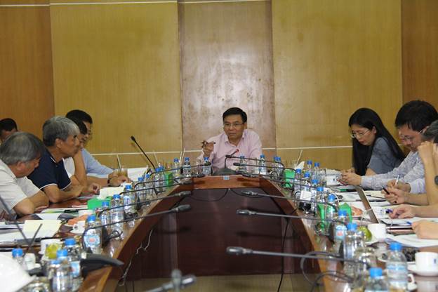 Phó Tổng giám đốc PVN Lê Mạnh Hùng làm việc với PVFCCo