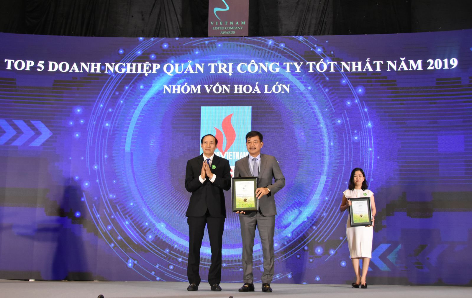 PVFCCo được vinh danh Doanh nghiệp Quản trị công ty tốt nhất năm 2019