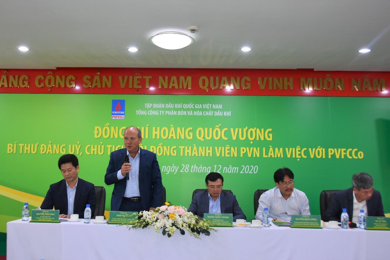 Chủ tịch HĐTV PVN Hoàng Quốc Vượng đến thăm và làm việc với PVFCCo